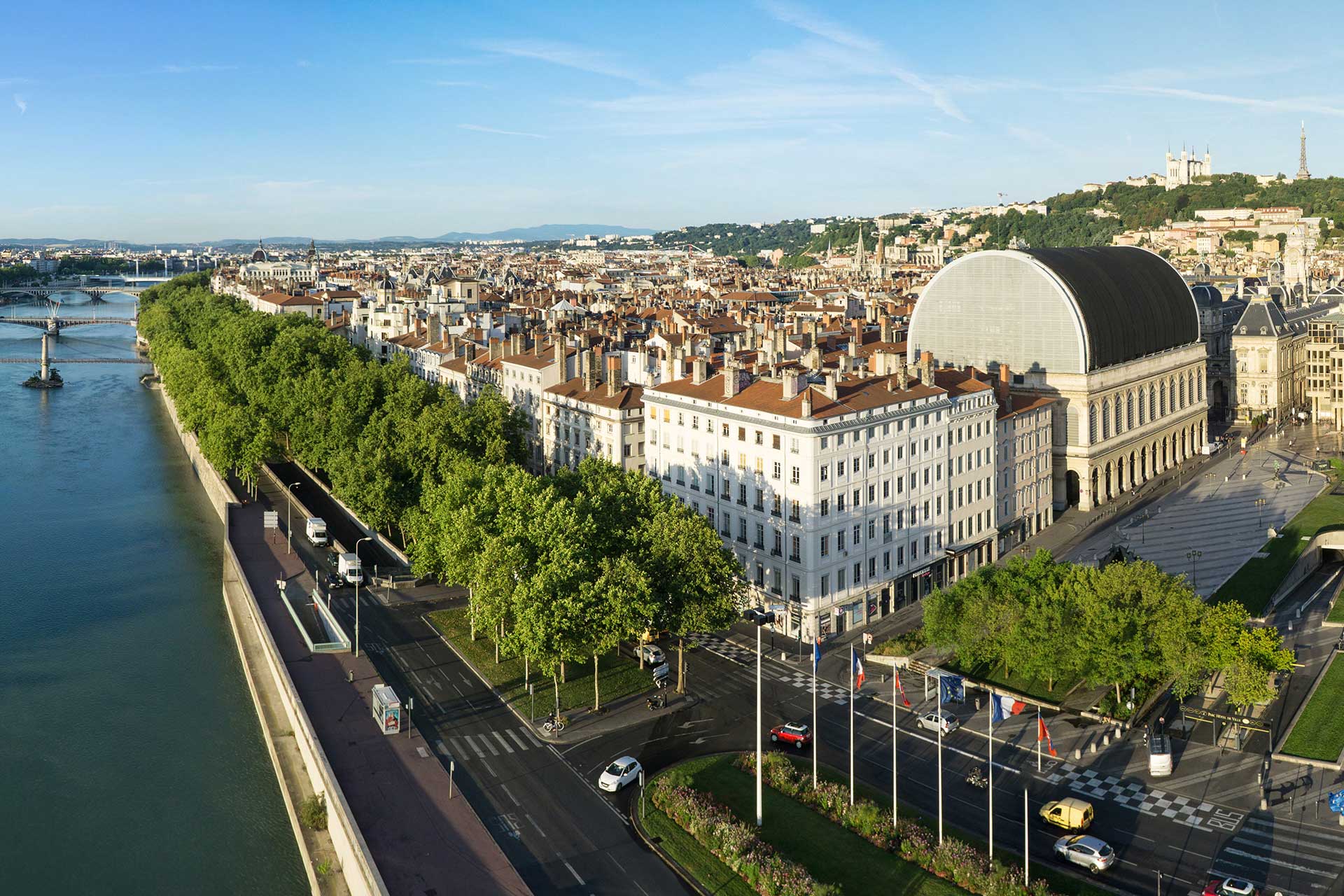 Vue de Lyon et de ses quartiers emblématiques pour la découverte de la ville par les nouveaux étudiants
